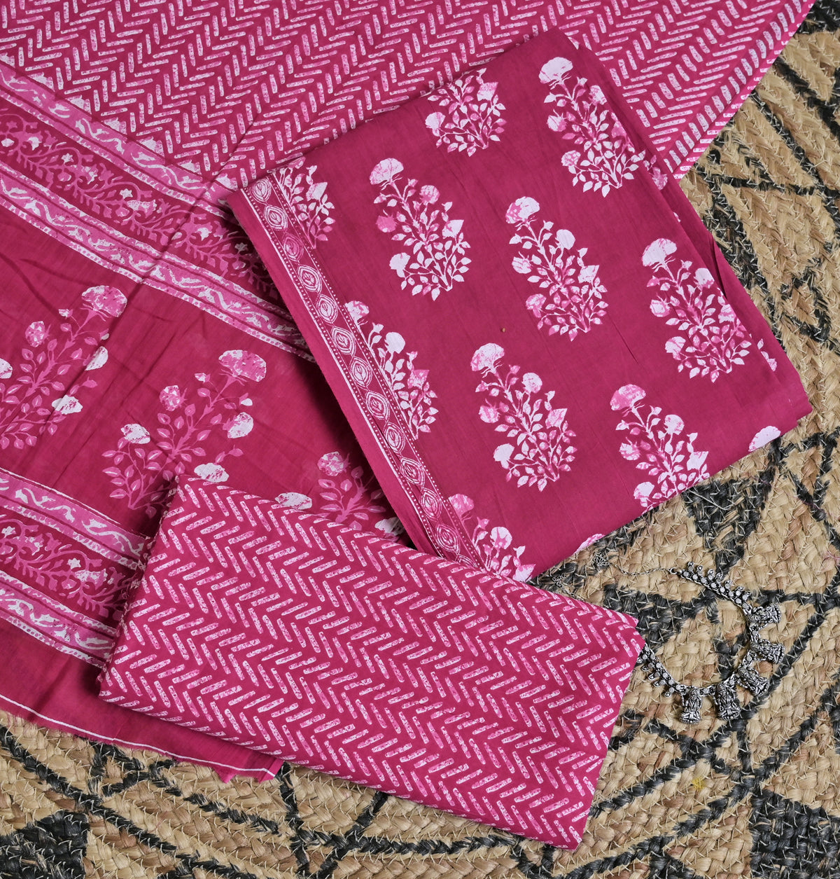 Magenta Floral Cotton Unstitched 3-Piece Dress Material AJ_136