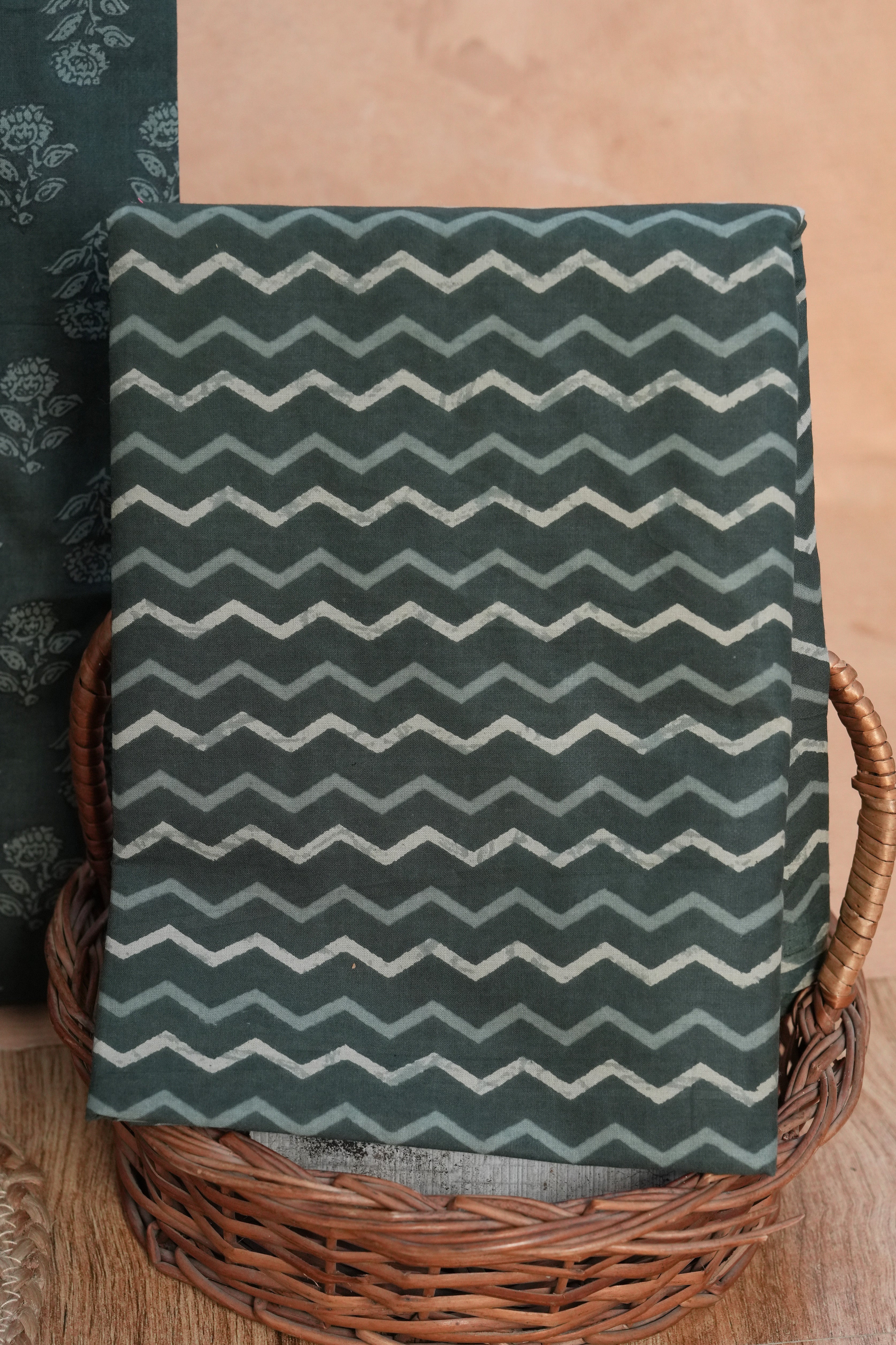 Charcoal Grey Gotta Patti Handblock Cotton Unstitched Suit Set with Dupatta – Atharva Jaipur