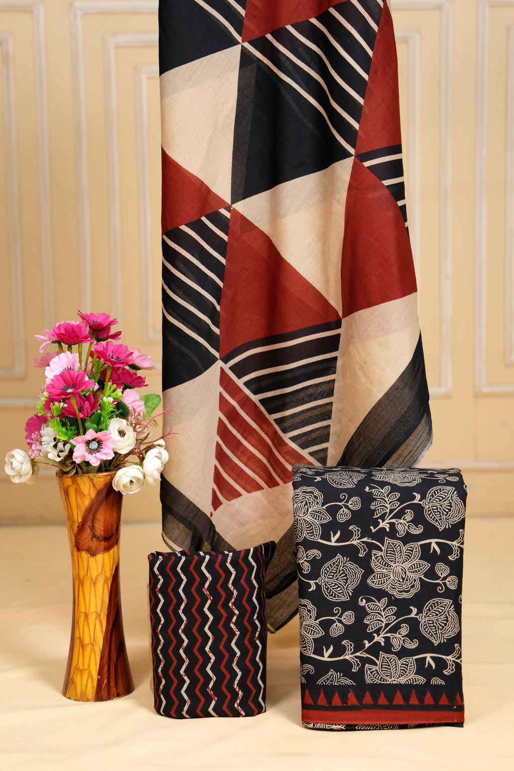 BLACK FLORAL ARTISTIC & GEOMETRIC Cotton Unstitched 3-Piece Dress Material AJ_150