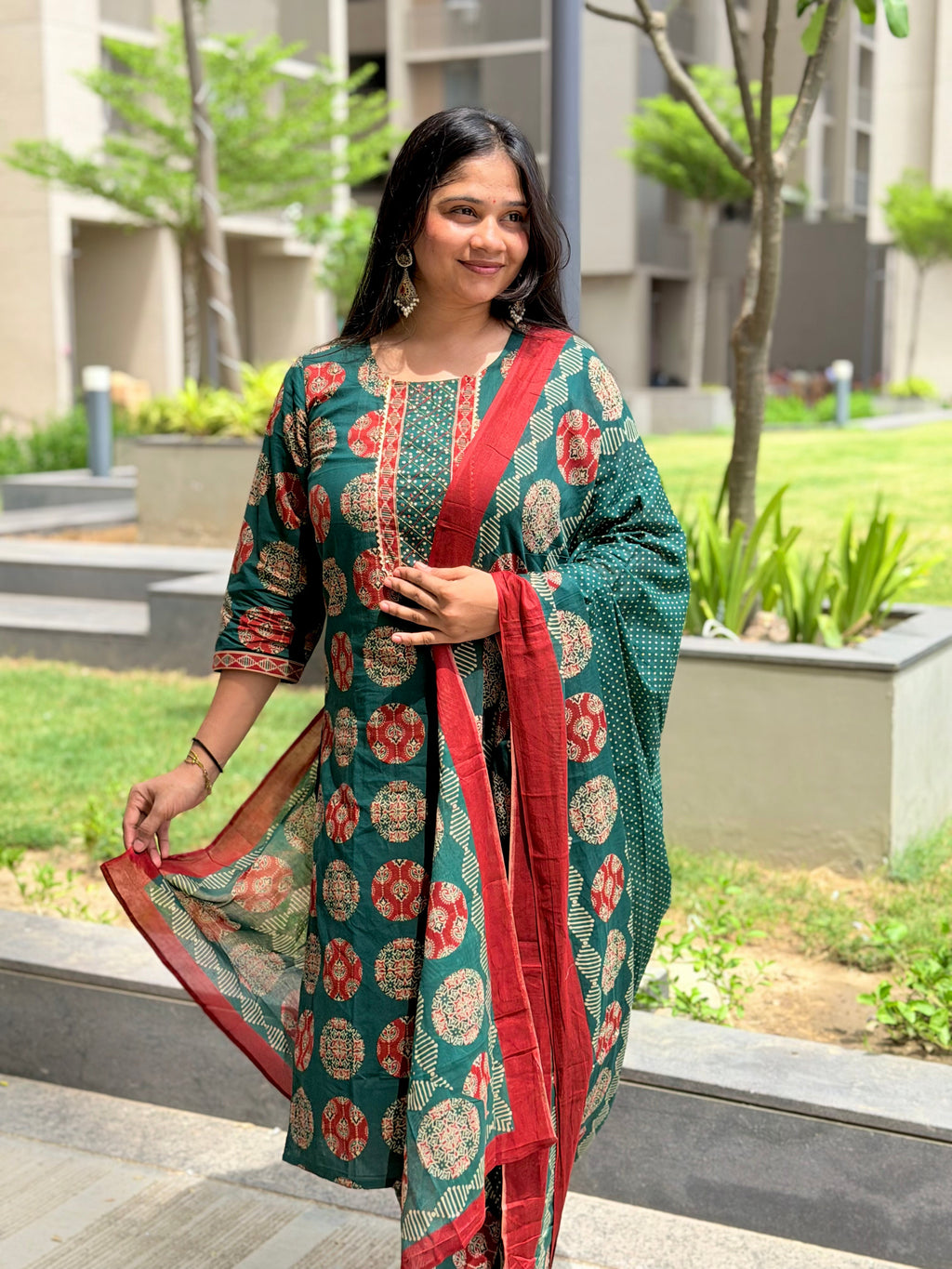 Green Jaipuri Buta Print Cotton Straight Kurta Set with Dupatta
