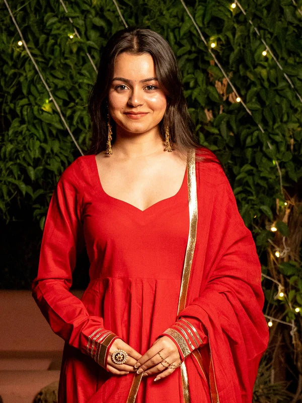 Red Pure Cotton Solid Sweetheart Neck Full Sleeves Ankle Length Flared Kurta Pant And Dupatta Set