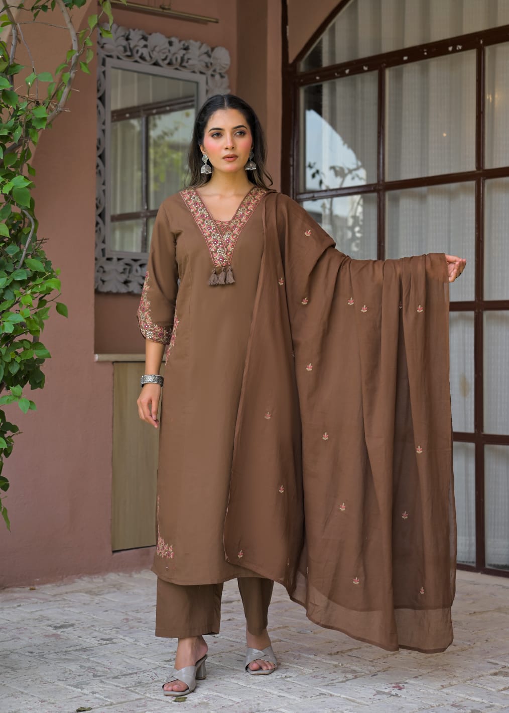 Royal Embroidered Anarkali Suit Set | Luxury Ethnic Wear