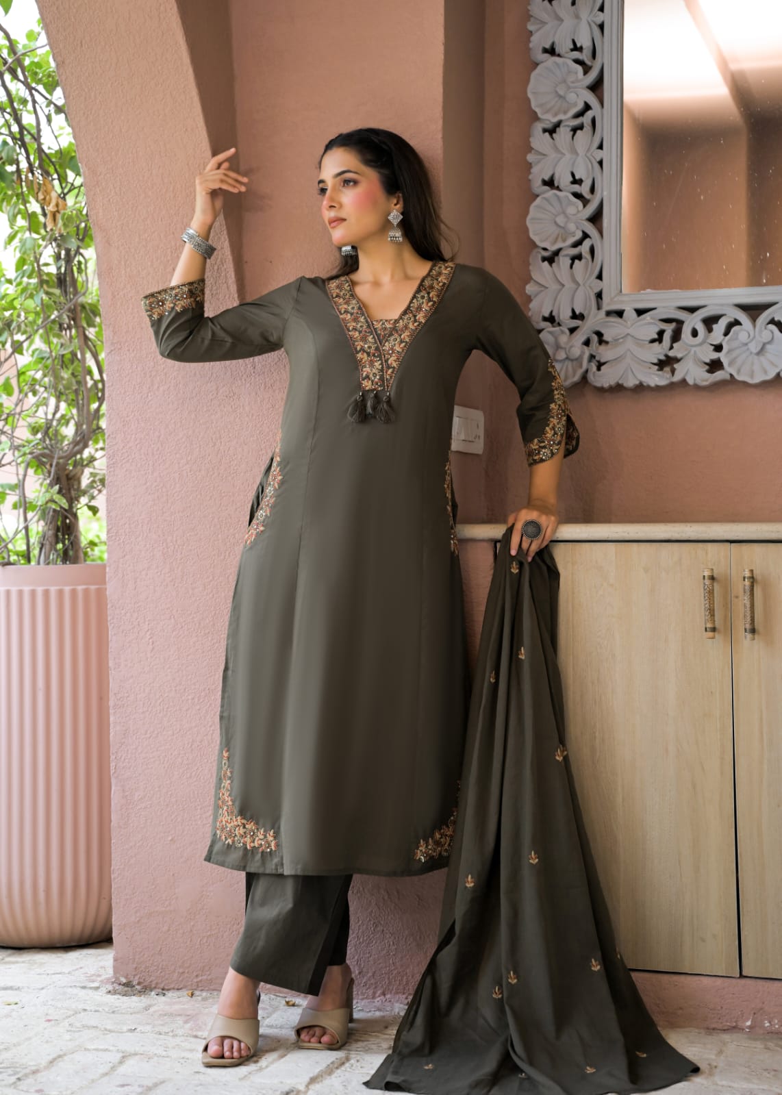 Royal Embroidered Anarkali Suit Set | Luxury Ethnic Wear